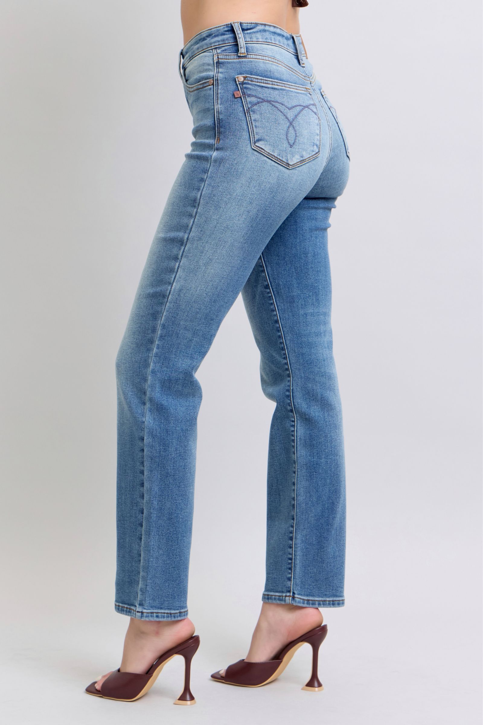 Judy Blue Thermal Straight Jeans With Pockets For Women Full Size Comfort And Warmth