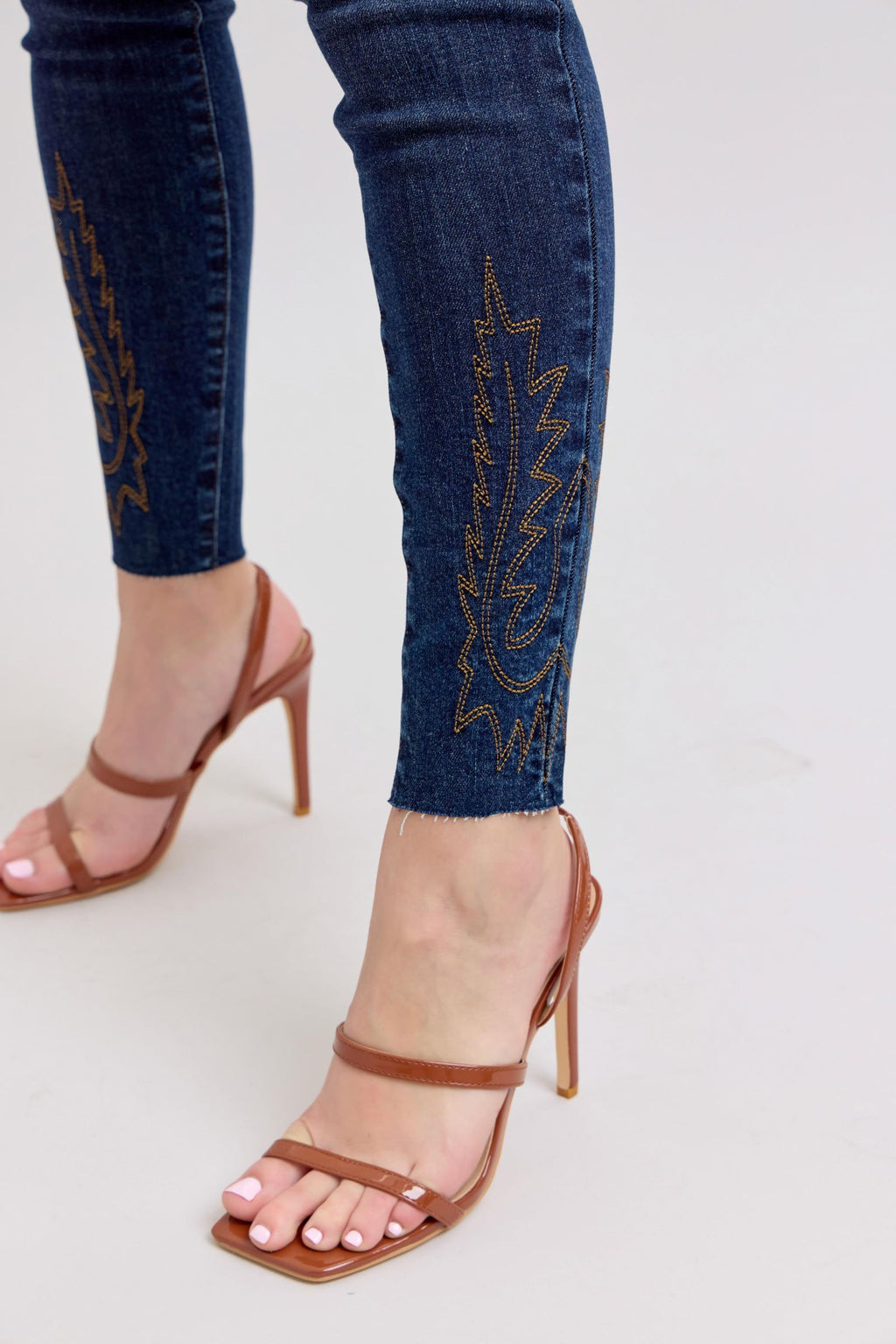 Judy Blue Plus Size Embroidered High Rise Skinny Jeans
