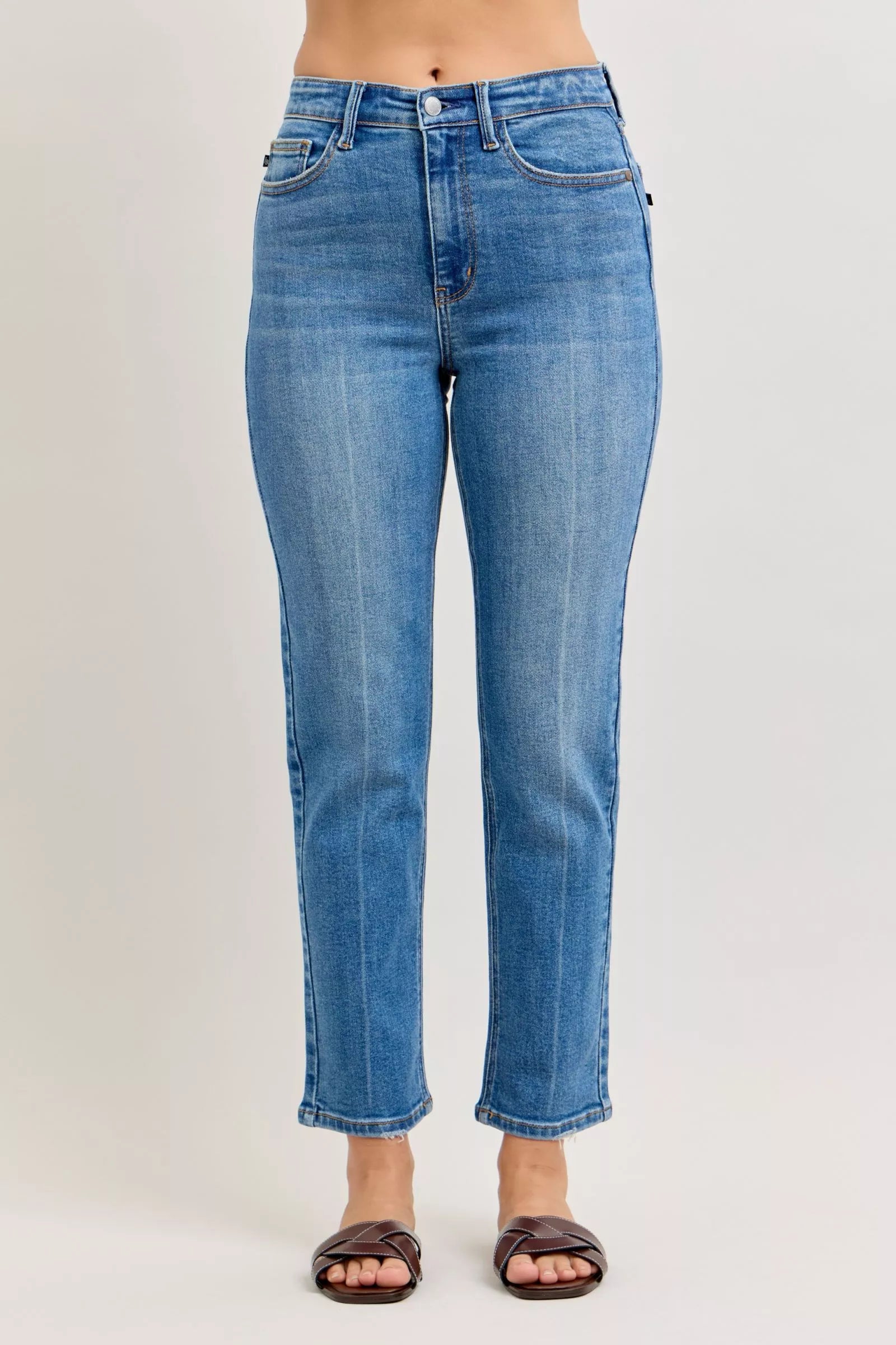 Judy Blue High-Waisted Straight-Leg Jeans for Women Flattering Fit Durable Denim Classic Wash