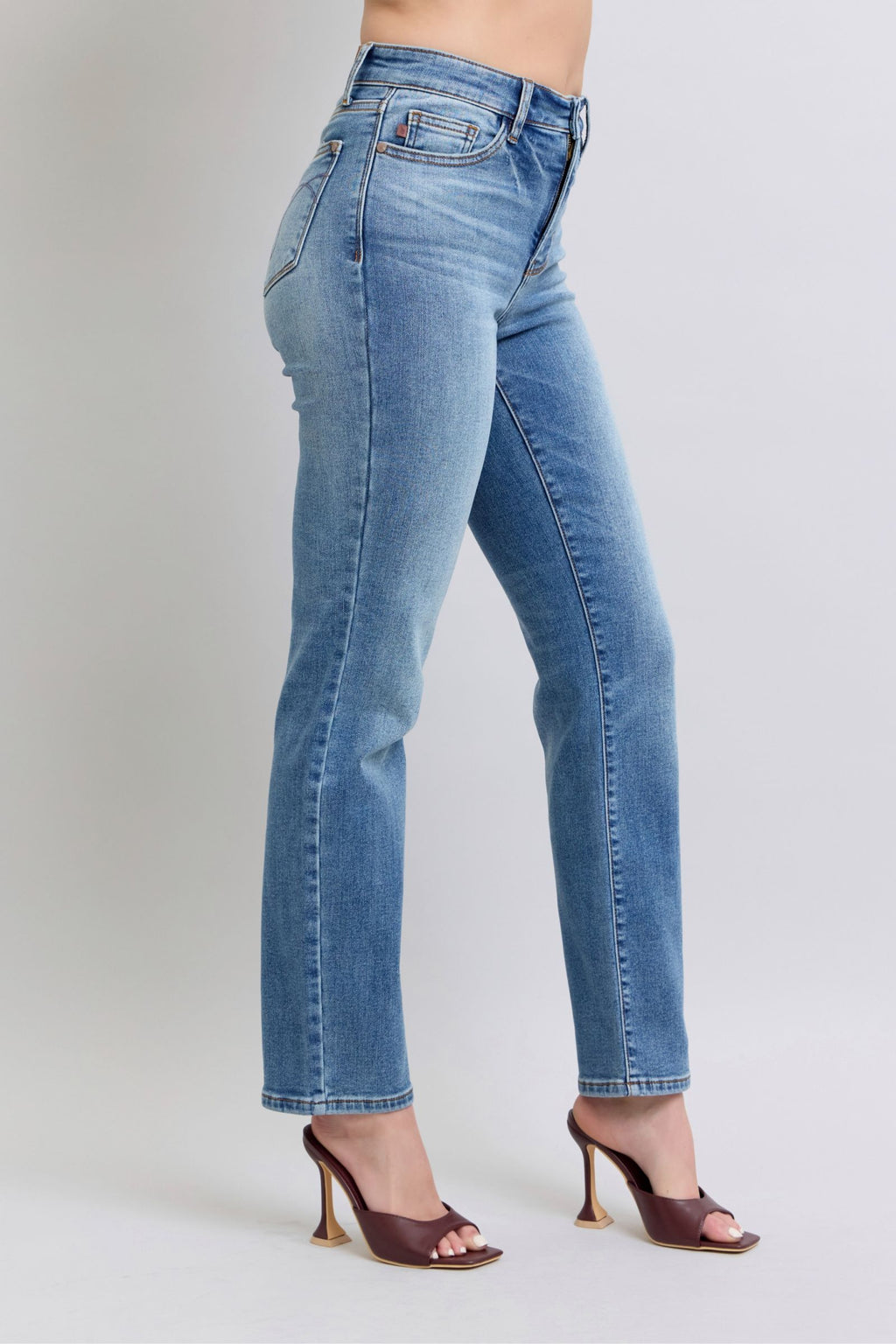 Judy Blue Thermal Straight Jeans With Pockets For Women Full Size Comfort And Warmth