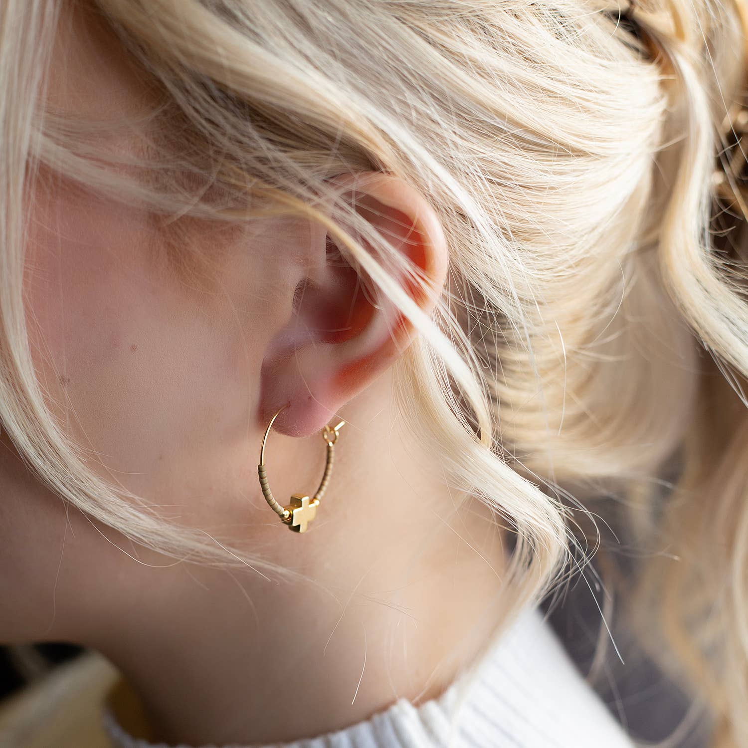 White Faithful Earrings