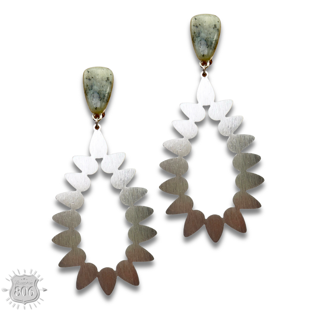 Silver cutwork teardrop earring - LC
