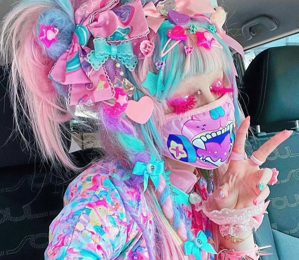 *BARBIE-LICIOUS* (Pink) DreamDoll COLOR Lashes !