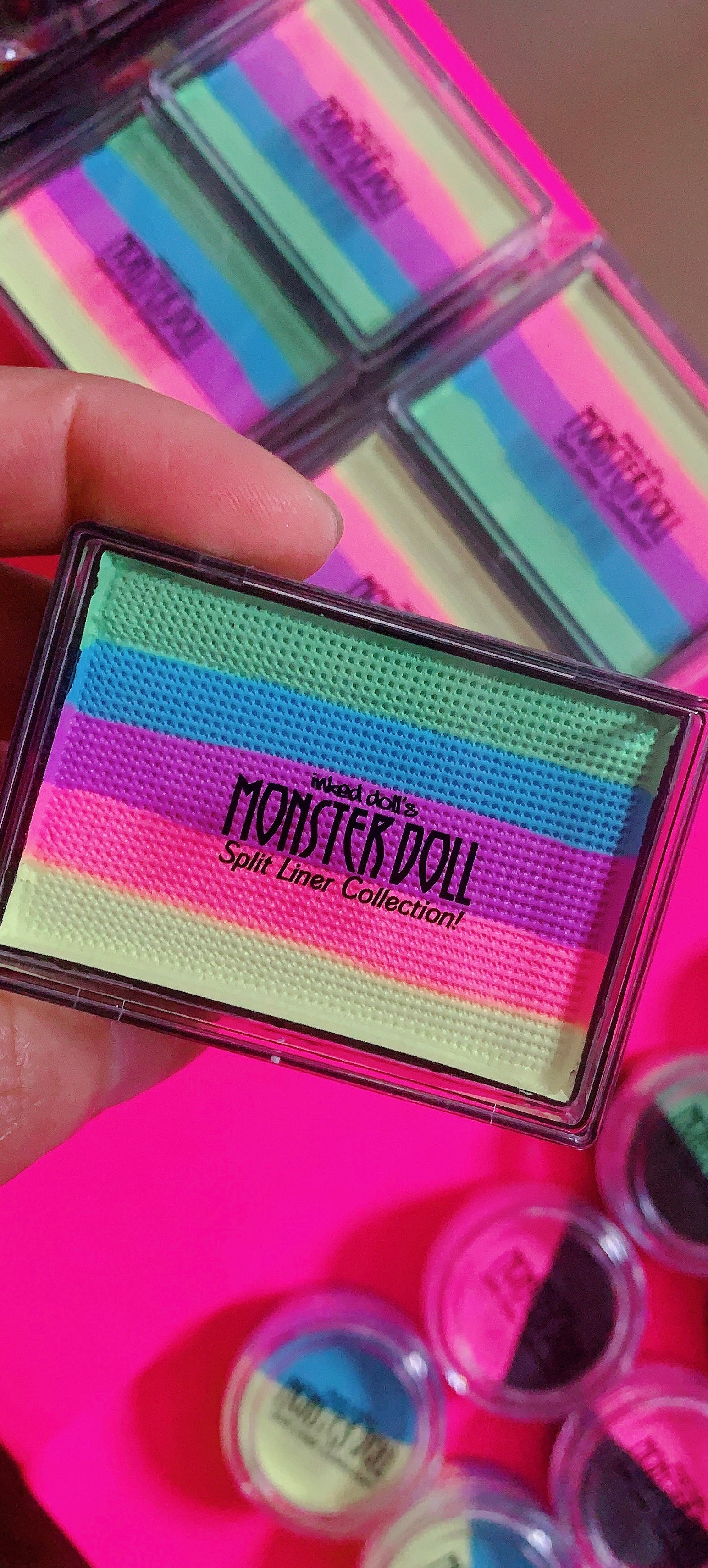 *UV* UNICORN PASTEL PRIDE Striped Wet Liner