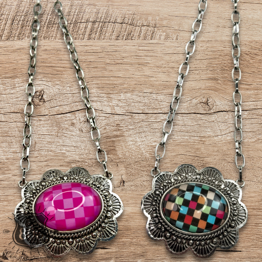 Oval checkerboard pendant necklace